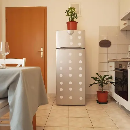 Apartment Keka *